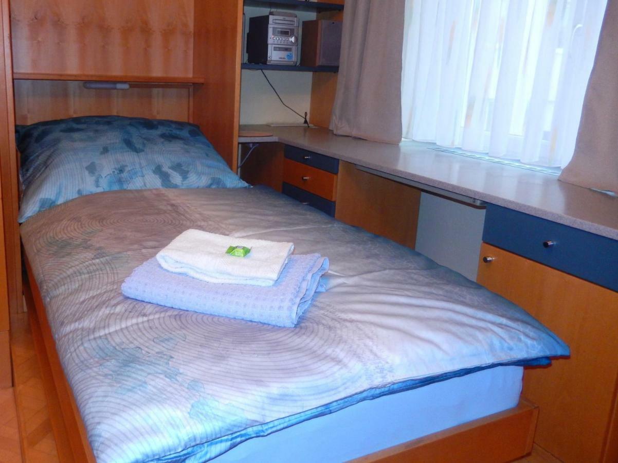 Privatzimmer Graz - Zentrumsnahe المظهر الخارجي الصورة